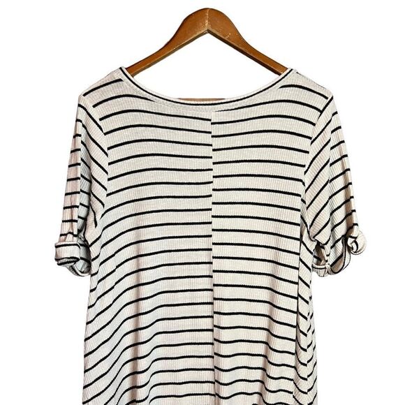 3 for $30! Dainty hooligan striped short sleeve t shirt - Picture 6 of 9
